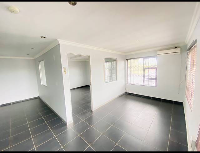 638M² BUSINESS FOR SALE IN NEW REDRUTH